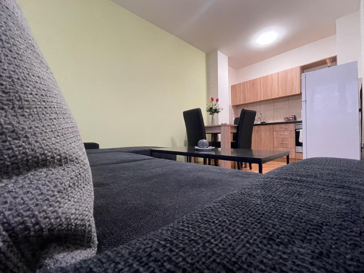 Apartman Central Bijeljina Buitenkant foto